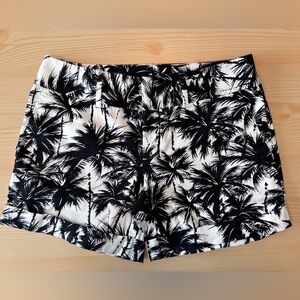 INC International Concepts Palm Print Shorts Size 2 Black & White
